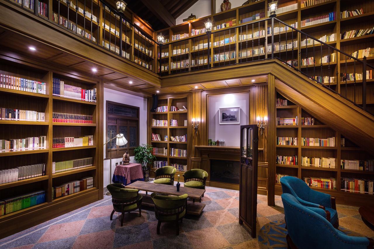 Silver Chest Boutique Hotel Куньмин Экстерьер фото
